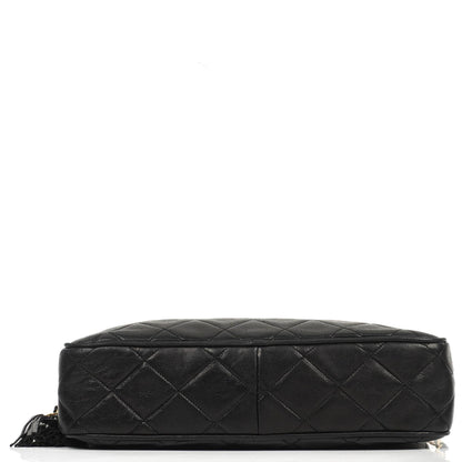 Chanel Vintage CC Tassel Kamera Tasche Schwarz gestepptes Lammleder mit Goldbeschlägen