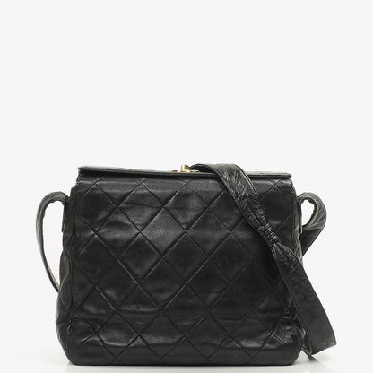 Chanel Vintage CC Drehverschluss Box Tasche Schwarz Gepolstertes Lammleder 24K vergoldete Hardware
