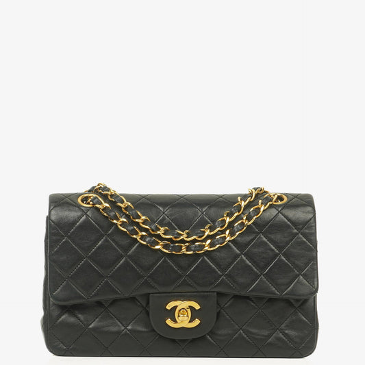 Chanel Vintage Classic Double Flap Tasche aus schwarzem gestepptem Lammleder mit 24K vergoldeten Beschlägen