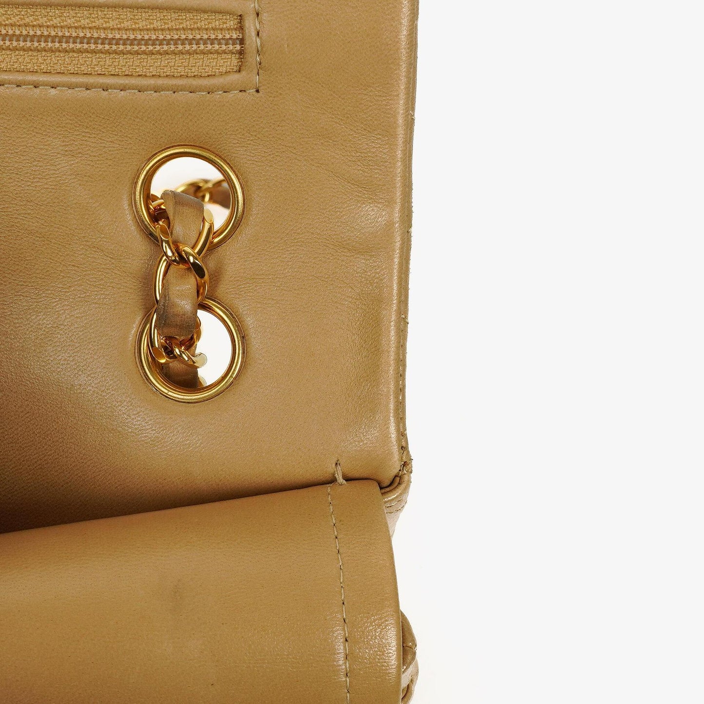 Chanel Vintage Klassische Doppelklappe Tasche aus gestepptem beigem Lammleder mit 24K vergoldeten Beschlägen