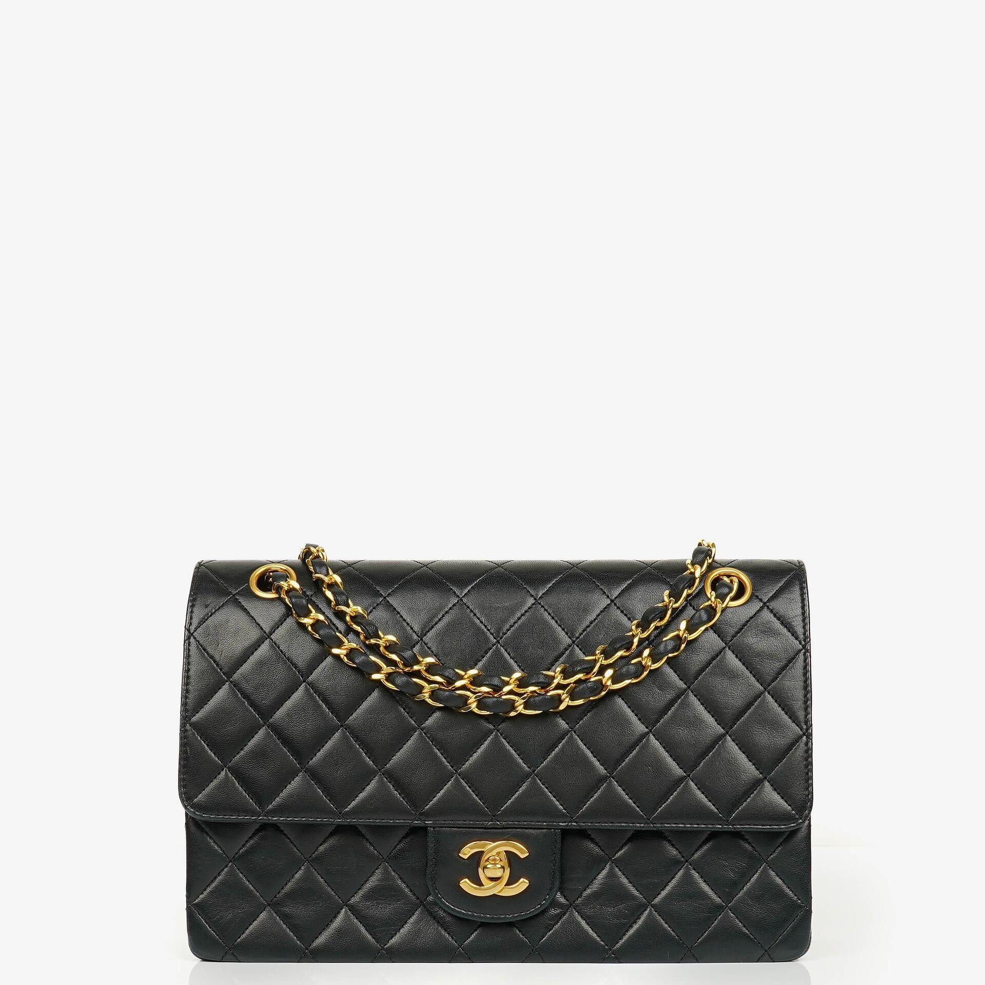 Chanel Vintage Classic Double Flap Tasche aus schwarzem gestepptem Lammleder mit 24K vergoldeten Beschlägen