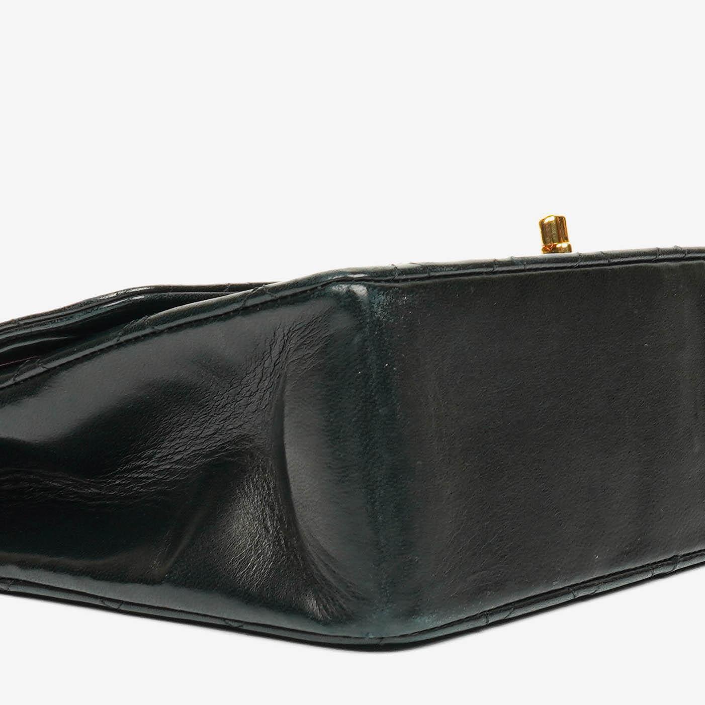 Chanel Vintage Classic Double Flap Tasche aus schwarzem gestepptem Lammleder mit 24K vergoldeten Beschlägen
