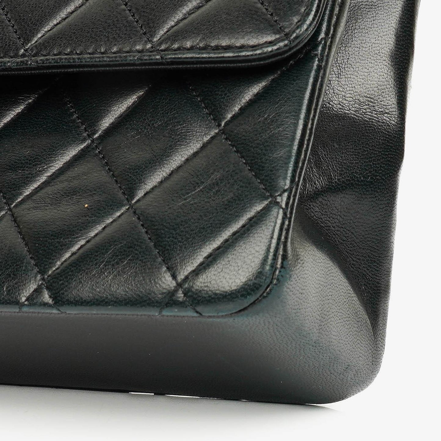 Chanel Vintage Classic Double Flap Tasche aus schwarzem gestepptem Lammleder mit 24K vergoldeten Beschlägen