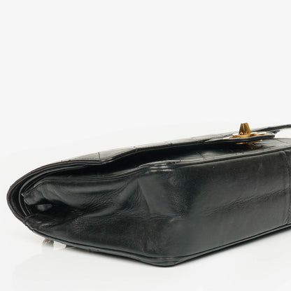 Chanel Vintage Classic Double Flap Tasche aus gestepptem schwarzem Lammleder mit 24K vergoldeten Beschlägen