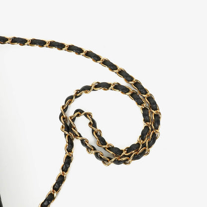 Chanel Vintage Classic Double Flap Tasche aus gestepptem schwarzem Lammleder mit 24K vergoldeten Beschlägen