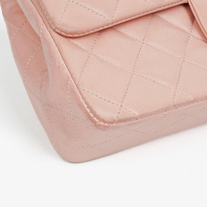 Chanel Vintage Classic Double Flap Tasche aus gestepptem Lammleder mit 24K vergoldeten Beschlägen