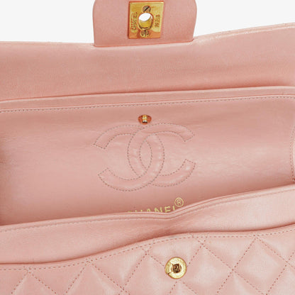 Chanel Vintage Classic Double Flap Tasche aus gestepptem Lammleder mit 24K vergoldeten Beschlägen