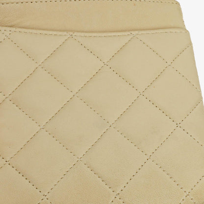 CHANEL Vintage Classic Double Flap Tasche aus gestepptem Lammleder mit 24K vergoldeten Beschlägen
