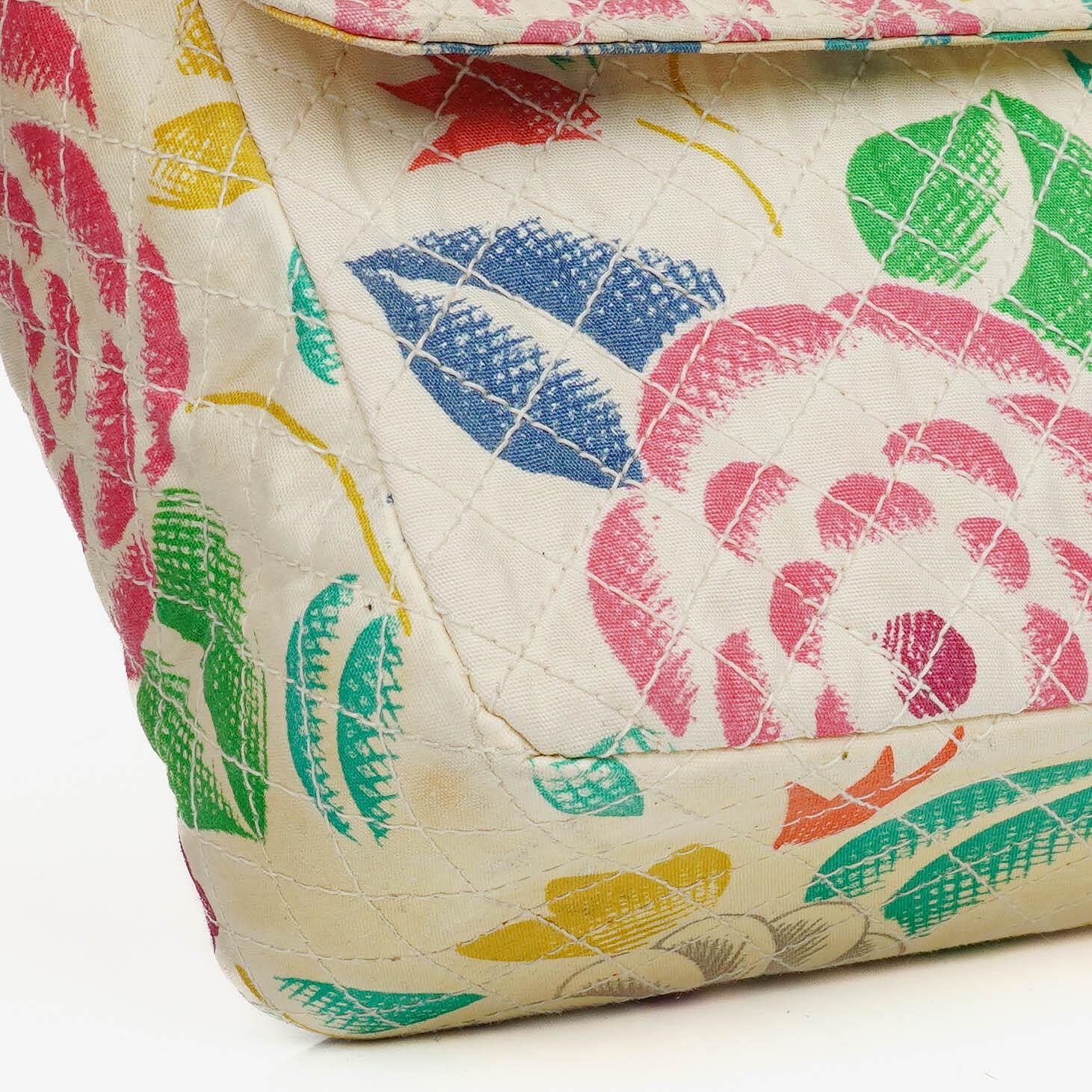 Chanel Vintage Klassische Blumenmuster Gesteppt Canvas Einzelklappe Tasche