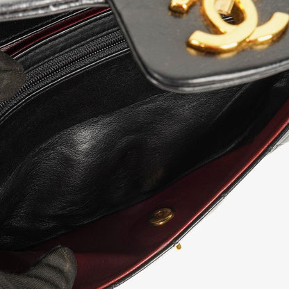 Chanel Vintage Classic Single Flap Tasche aus gestepptem Lammleder in Schwarz mit 24K-vergoldeten Beschlägen