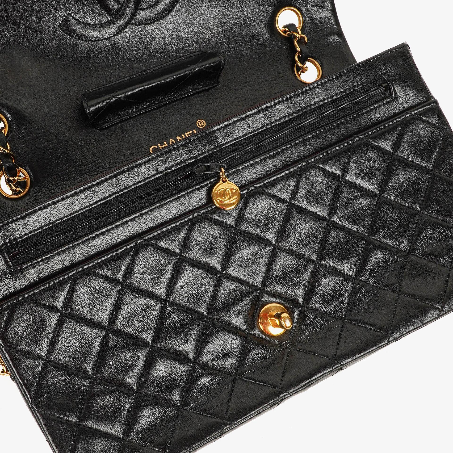 Chanel Vintage Classic Single Flap Tasche aus gestepptem Lammleder in Schwarz mit 24K-vergoldeten Beschlägen