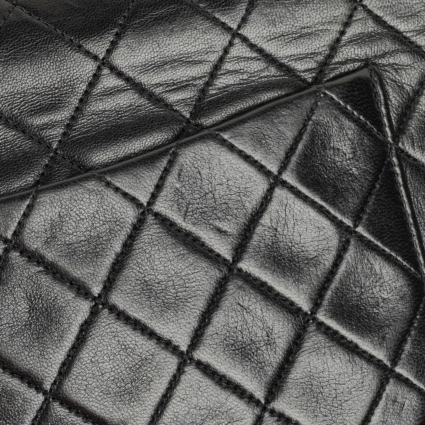 Chanel Vintage Classic Single Flap Tasche aus gestepptem Lammleder in Schwarz mit 24K-vergoldeten Beschlägen