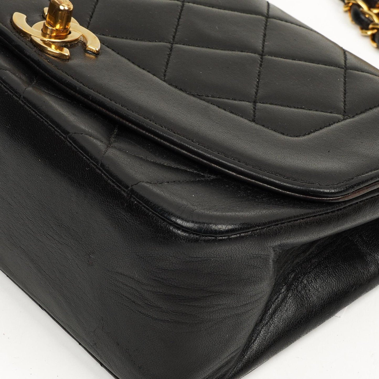 Chanel Vintage Diana Kleine Flap Tasche Schwarz Gestepptes Lammleder 24K Vergoldete Hardware