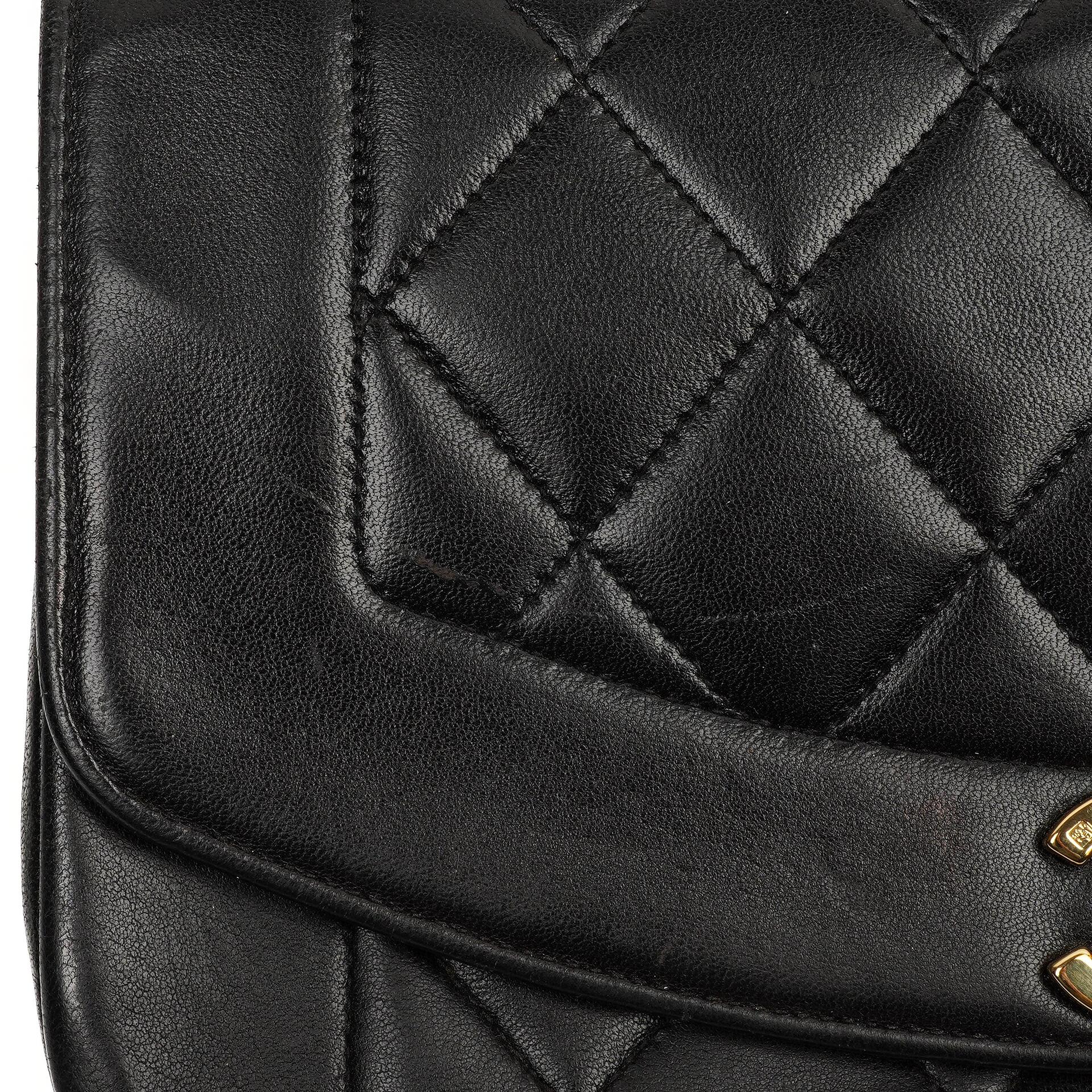 Chanel Vintage Diana Kleine Flap Tasche Schwarz Gestepptes Lammleder 24K Vergoldete Hardware
