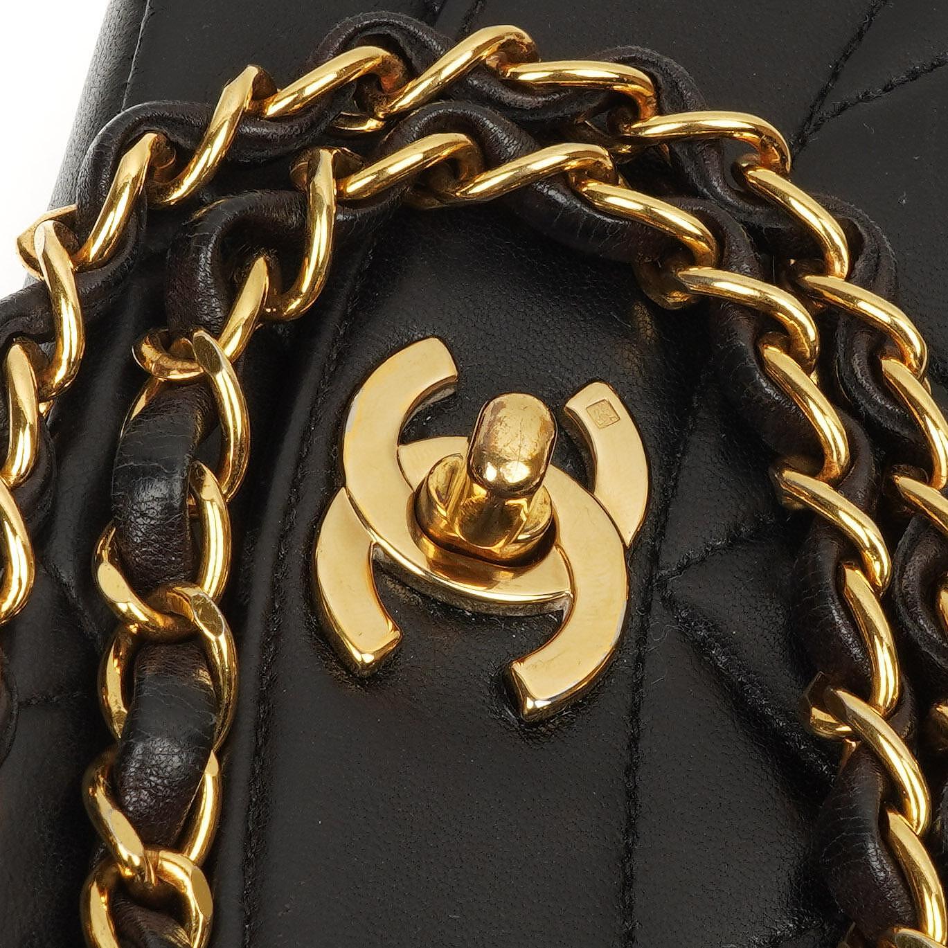 Chanel Vintage Diana Kleine Flap Tasche Schwarz Gestepptes Lammleder 24K Vergoldete Hardware