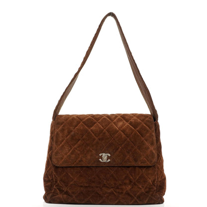 Chanel Vintage Flap Bag aus braunem gestepptem Wildleder mit silberfarbener Hardware