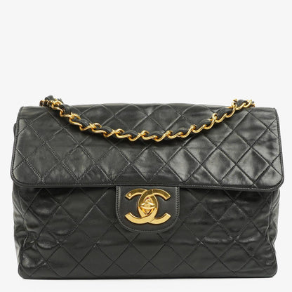 Chanel Vintage Jumbo Classic Single Flap Tasche Schwarz Lackleder mit 24K vergoldeten Beschlägen