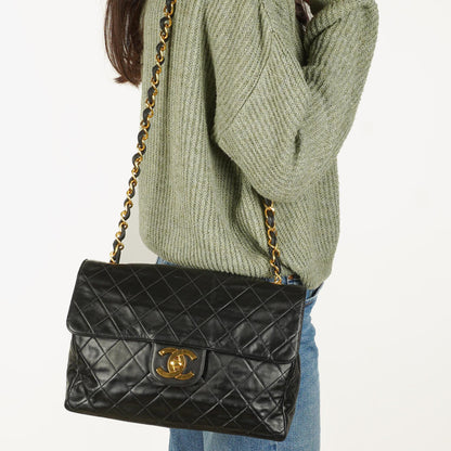 Chanel Vintage Jumbo Classic Single Flap Tasche Schwarz Lackleder mit 24K vergoldeten Beschlägen