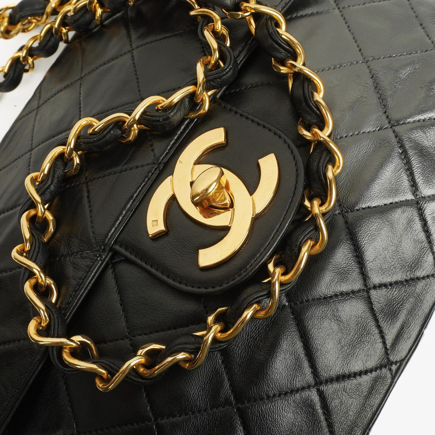 Chanel Vintage Jumbo Classic Single Flap Tasche Schwarz Lackleder mit 24K vergoldeten Beschlägen