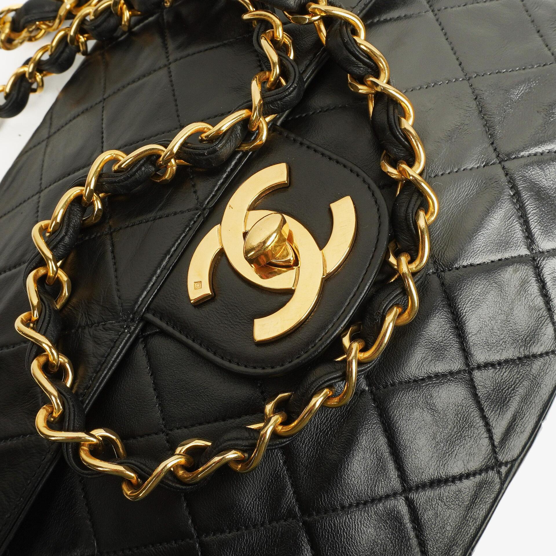 Chanel Vintage Jumbo Classic Single Flap Tasche Schwarz Lackleder mit 24K vergoldeten Beschlägen