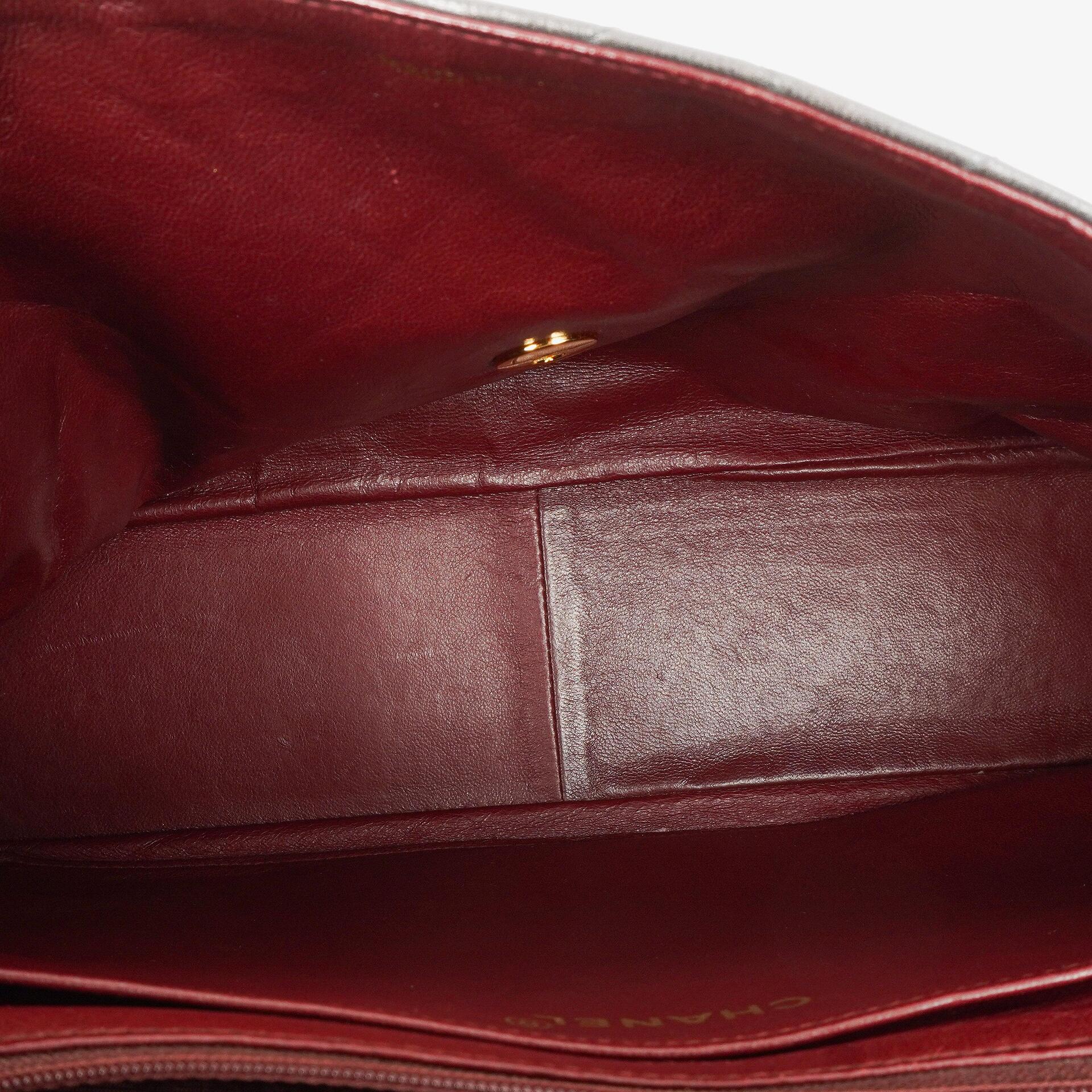 Chanel Vintage Jumbo Classic Single Flap Tasche Schwarz Lackleder mit 24K vergoldeten Beschlägen