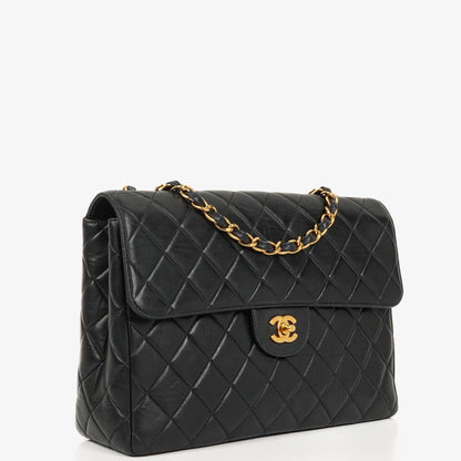 Chanel Vintage Classic Jumbo Single Flap Tasche aus schwarzem gestepptem Lammleder mit 24K vergoldeter Hardware, 1996-1997