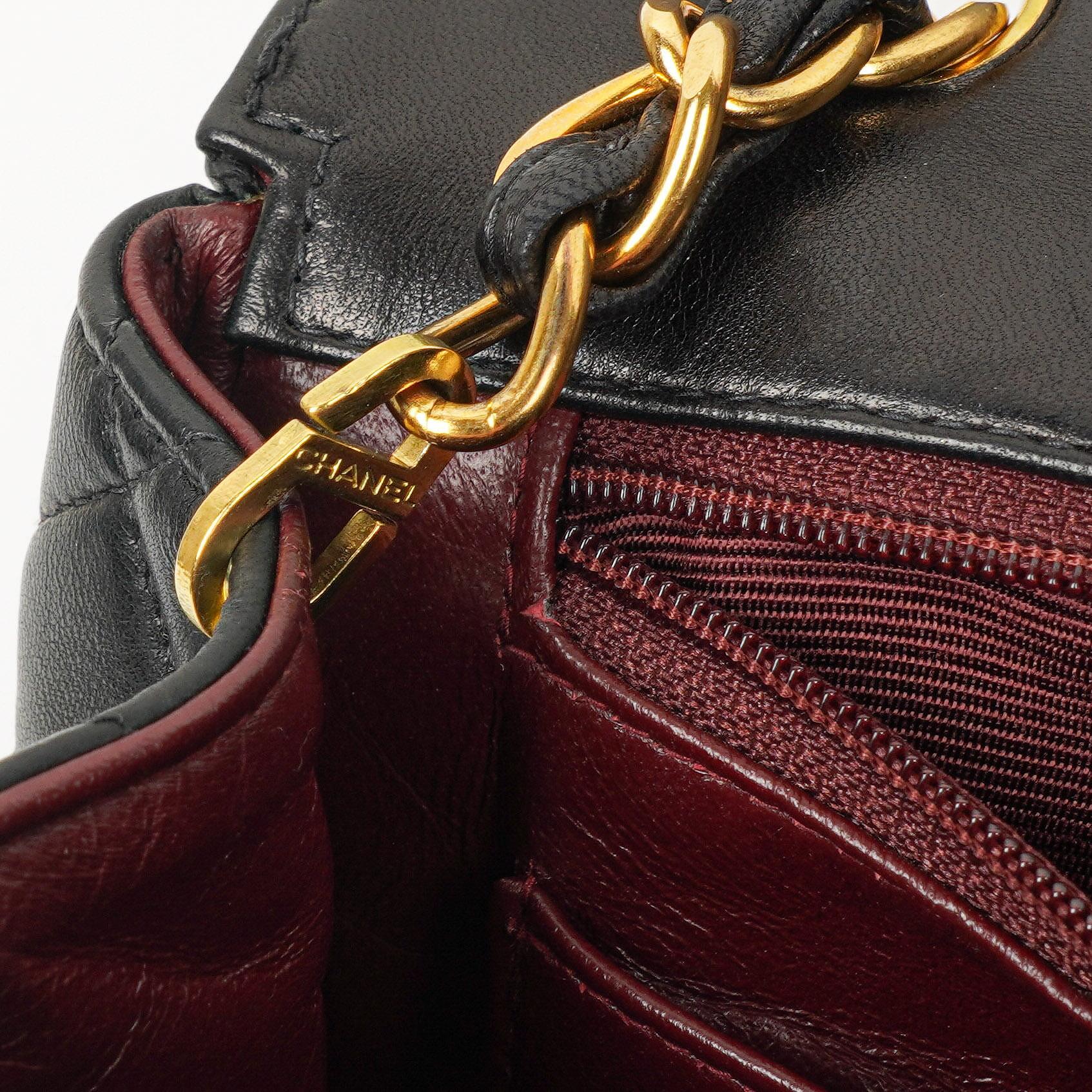 Chanel Vintage Classic Jumbo Single Flap Tasche aus schwarzem gestepptem Lammleder mit 24K vergoldeter Hardware, 1996-1997