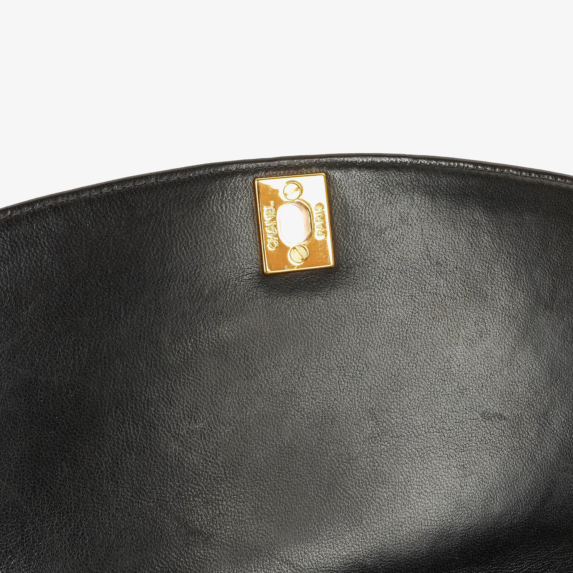 Chanel Vintage Große Diana Klappentasche in Schwarz mit 24K vergoldeter Hardware