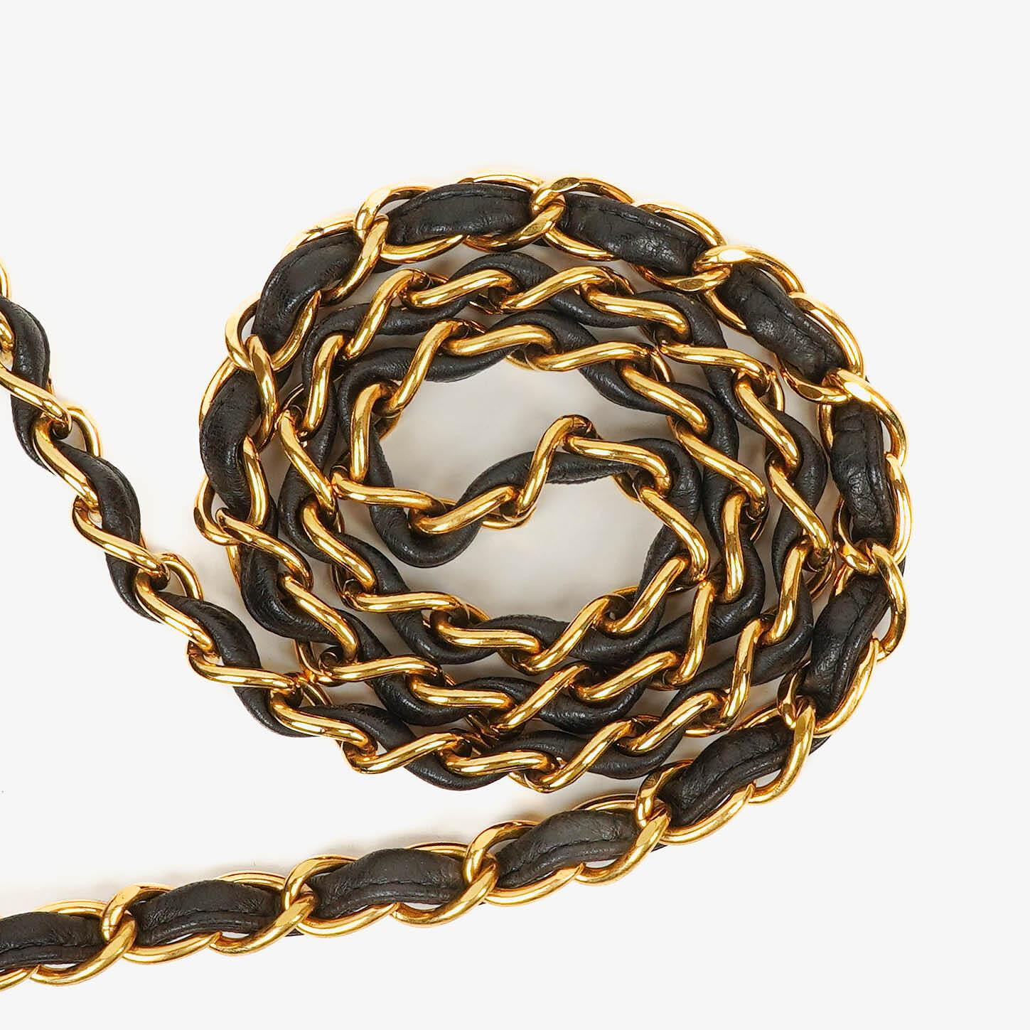 Chanel Vintage Große Diana Klappentasche in Schwarz mit 24K vergoldeter Hardware
