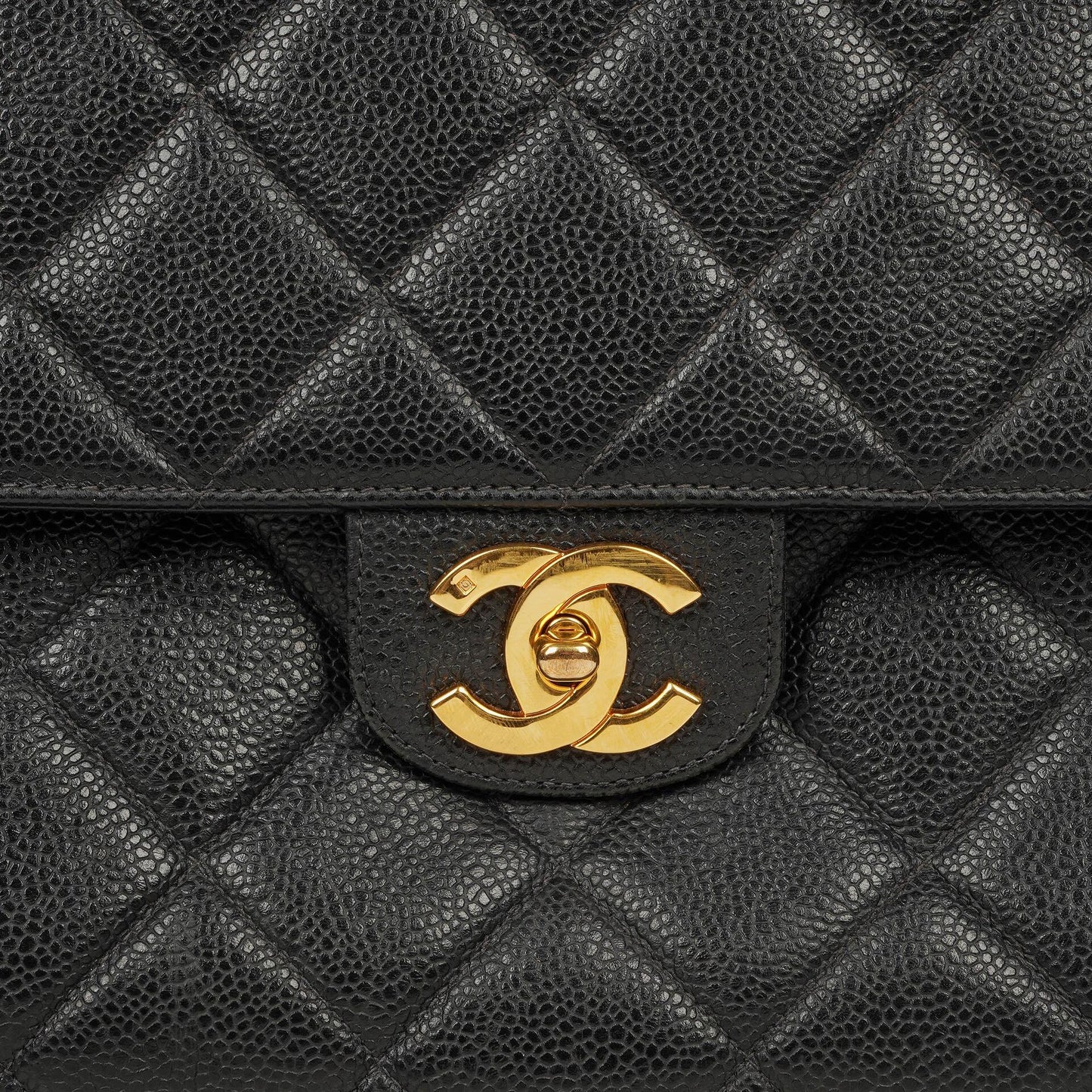 Chanel große Kelly Top Handle Tasche aus schwarzem gestepptem Caviar-Leder mit 24K vergoldeter Hardware