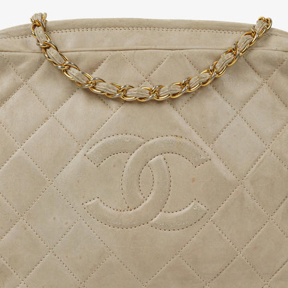 Chanel Vintage Medium CC Camera Bag aus neutralem gestepptem Lammleder mit Quaste