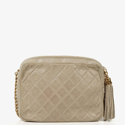 Chanel Vintage Medium CC Camera Bag aus neutralem gestepptem Lammleder mit Quaste