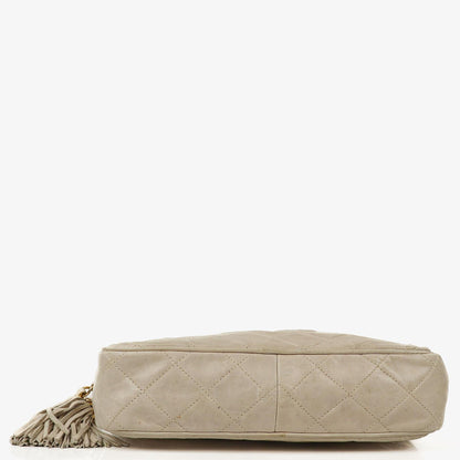 Chanel Vintage Medium CC Camera Bag aus neutralem gestepptem Lammleder mit Quaste