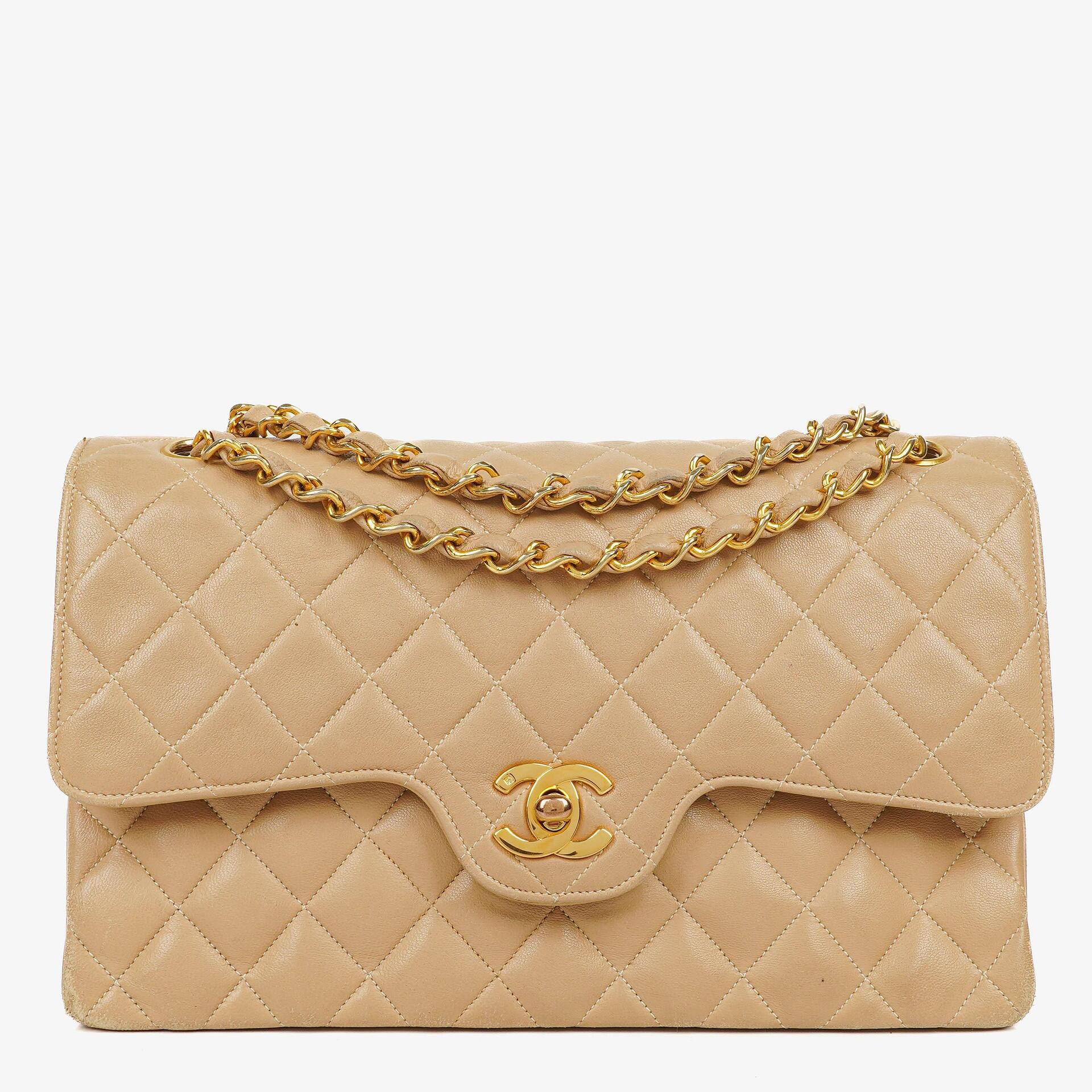 Chanel Vintage Medium Classic Double Flap Tasche aus beigem gestepptem Lammleder mit 24K vergoldeter Hardware