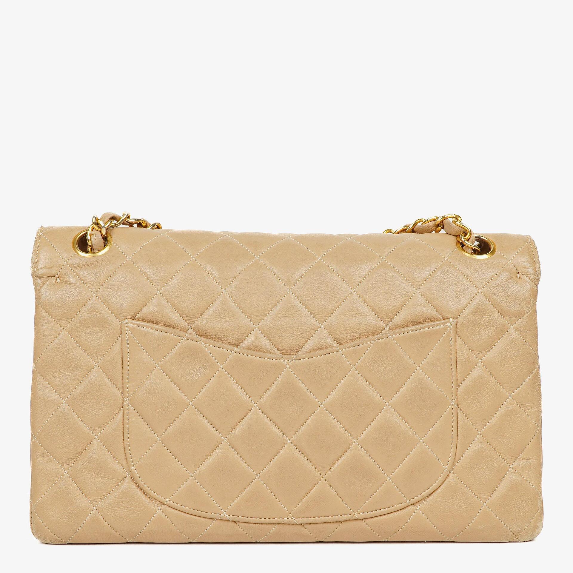 Chanel Vintage Medium Classic Double Flap Tasche aus beigem gestepptem Lammleder mit 24K vergoldeter Hardware