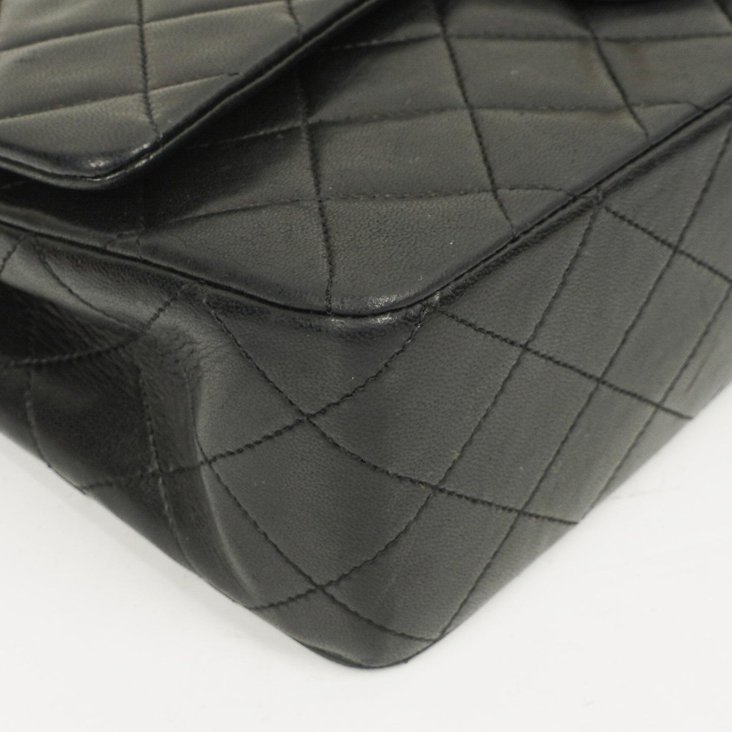 Chanel Vintage Classic Double Flap Tasche Medium aus schwarzem gestepptem Lammleder mit 24K vergoldeter Hardware