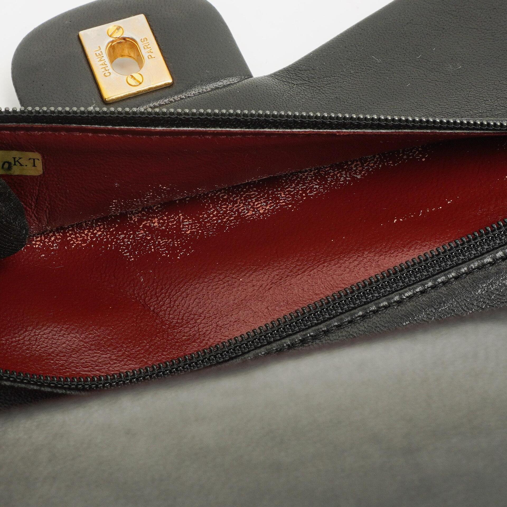 Chanel Vintage Classic Double Flap Tasche Medium aus schwarzem gestepptem Lammleder mit 24K vergoldeter Hardware