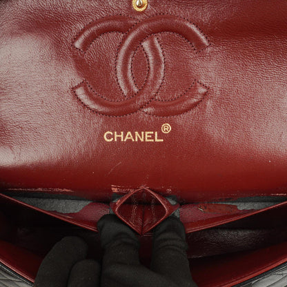 Chanel Vintage Classic Double Flap Tasche Medium aus schwarzem gestepptem Lammleder mit 24K vergoldeter Hardware