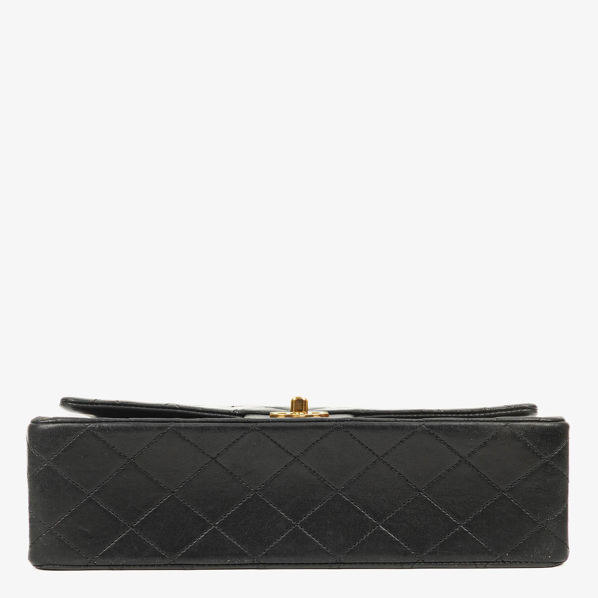 Chanel Vintage Medium Classic Double Flap Tasche Schwarz Stepp-Lammleder 24K Vergoldeter Hardware