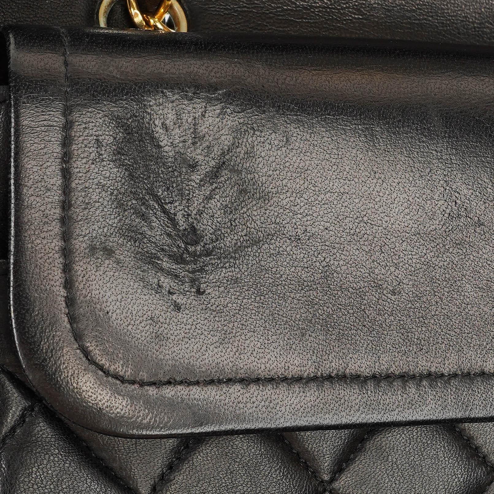 Chanel Vintage Medium Classic Double Flap Tasche Schwarz Stepp-Lammleder 24K Vergoldeter Hardware