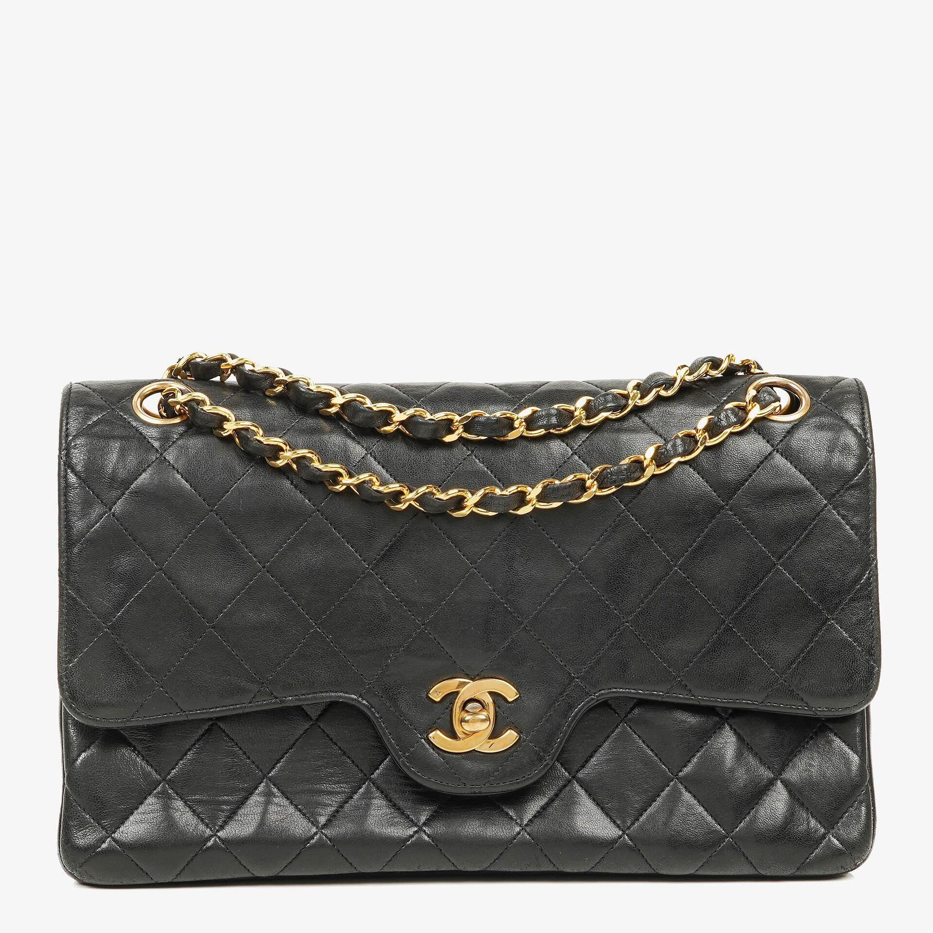 Chanel Vintage Medium Classic Double Flap Tasche aus schwarzem gestepptem Lammleder mit 24K vergoldeten Beschlägen
