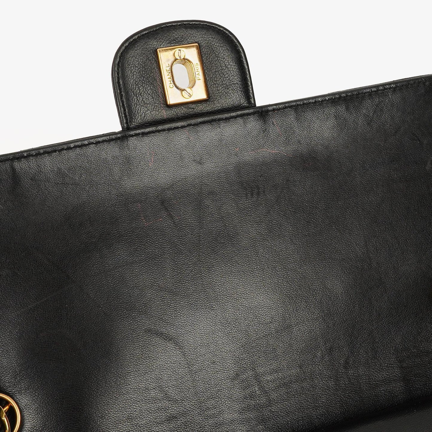 Chanel Vintage Mittelgroße Classic Double Flap Tasche aus schwarzem gestepptem Lammleder mit 24K vergoldeten Beschlägen, 1986-1988