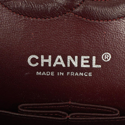 Chanel Vintage Mittelgroße Klassische Double Flap Tasche Schwarz Gestepptes Lammleder Mit Silberfarbenen Beschlägen
