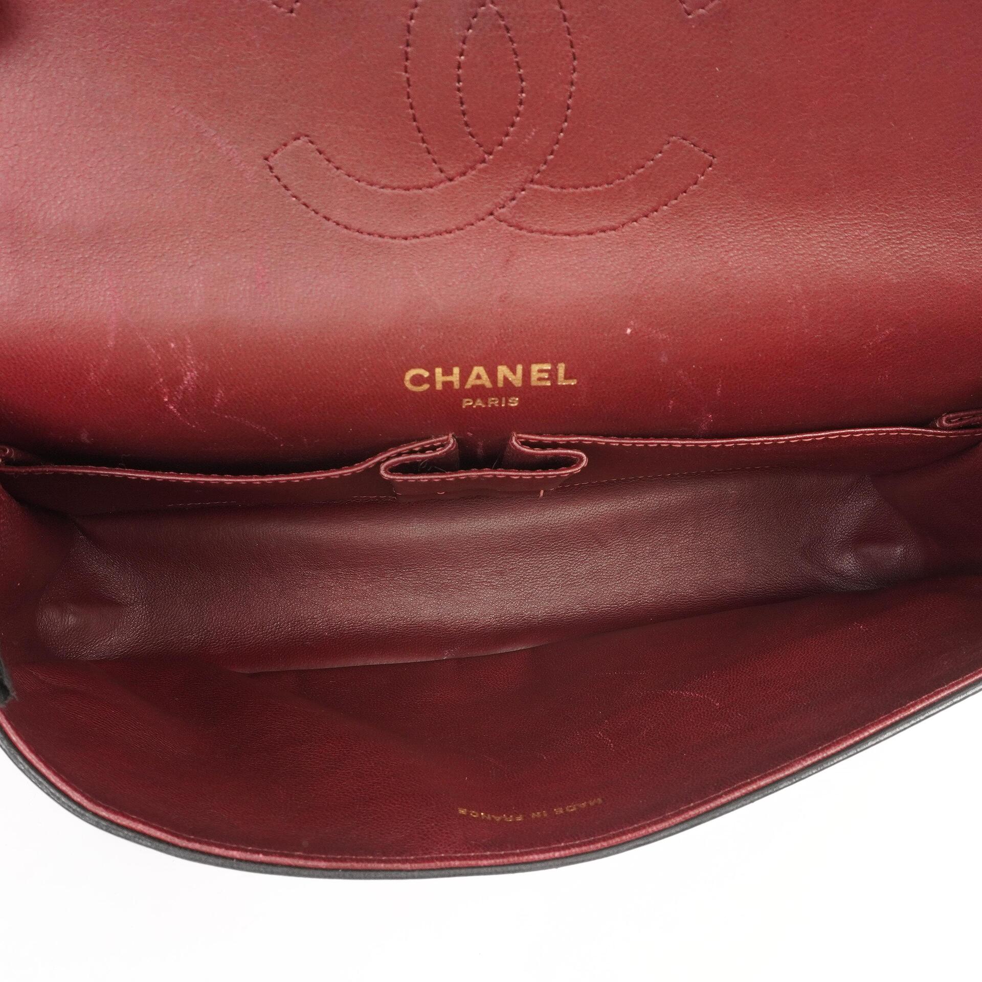 Chanel Vintage Medium Classic Double Flap Tasche Schwarzes gestepptes Lammleder mit 24K vergoldeten Beschlägen und Mademoiselle Kette