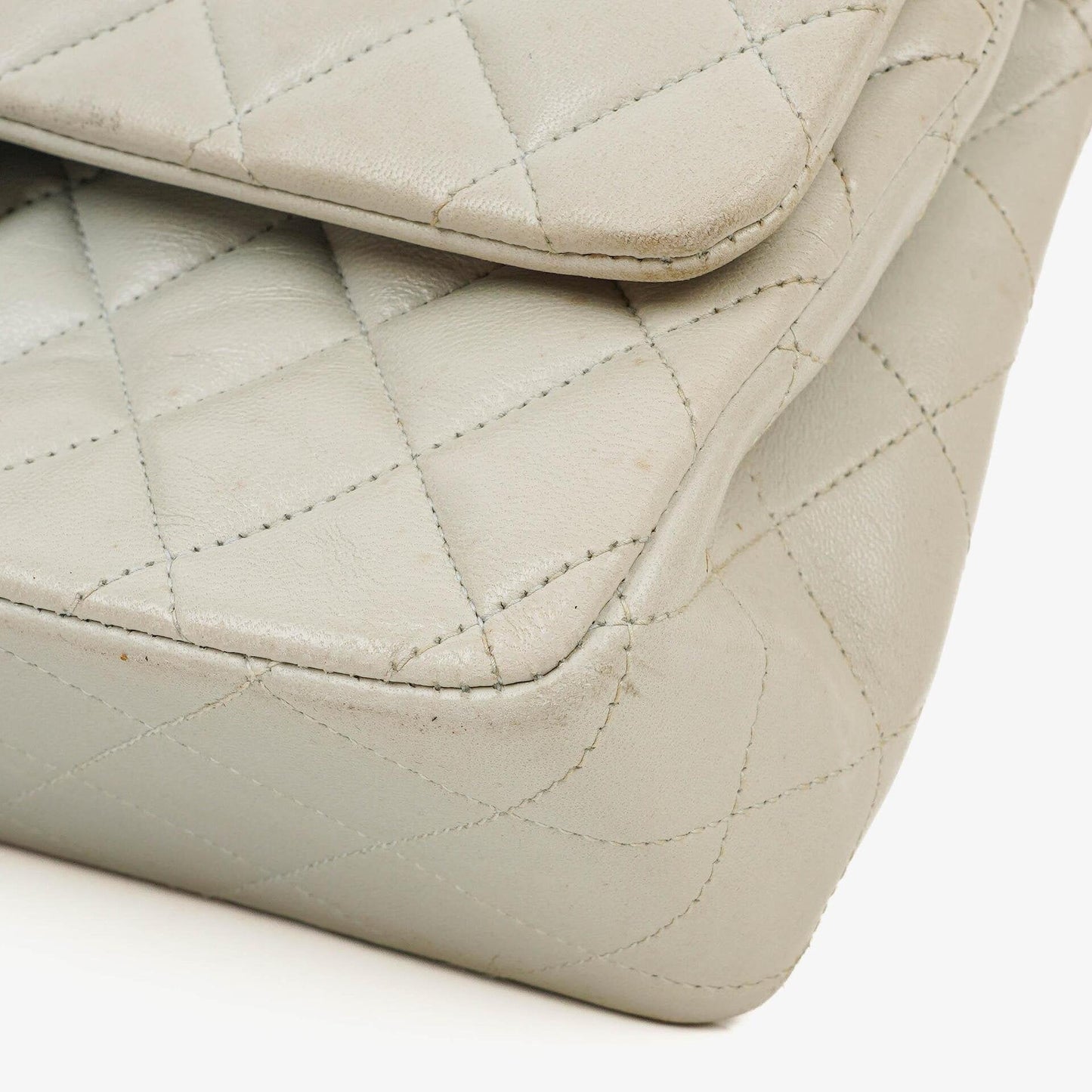 Chanel Vintage Classic Medium Double Flap Tasche aus gestepptem Lammleder mit 24K vergoldeter Hardware