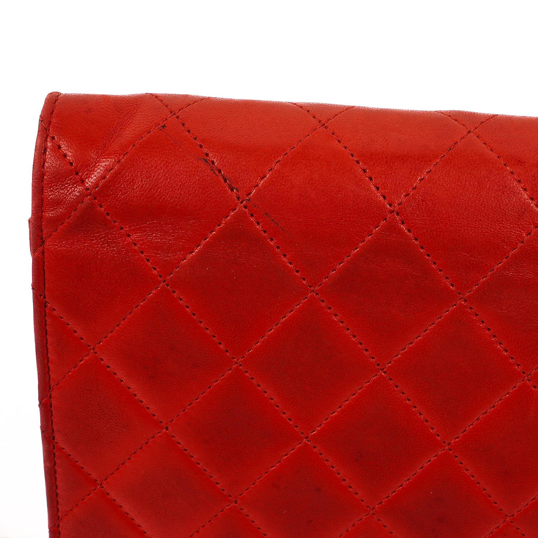 Chanel Vintage Medium Classic Single Flap Bag, Rotes gestepptes Lammleder, 24K Goldplattierte Hardware