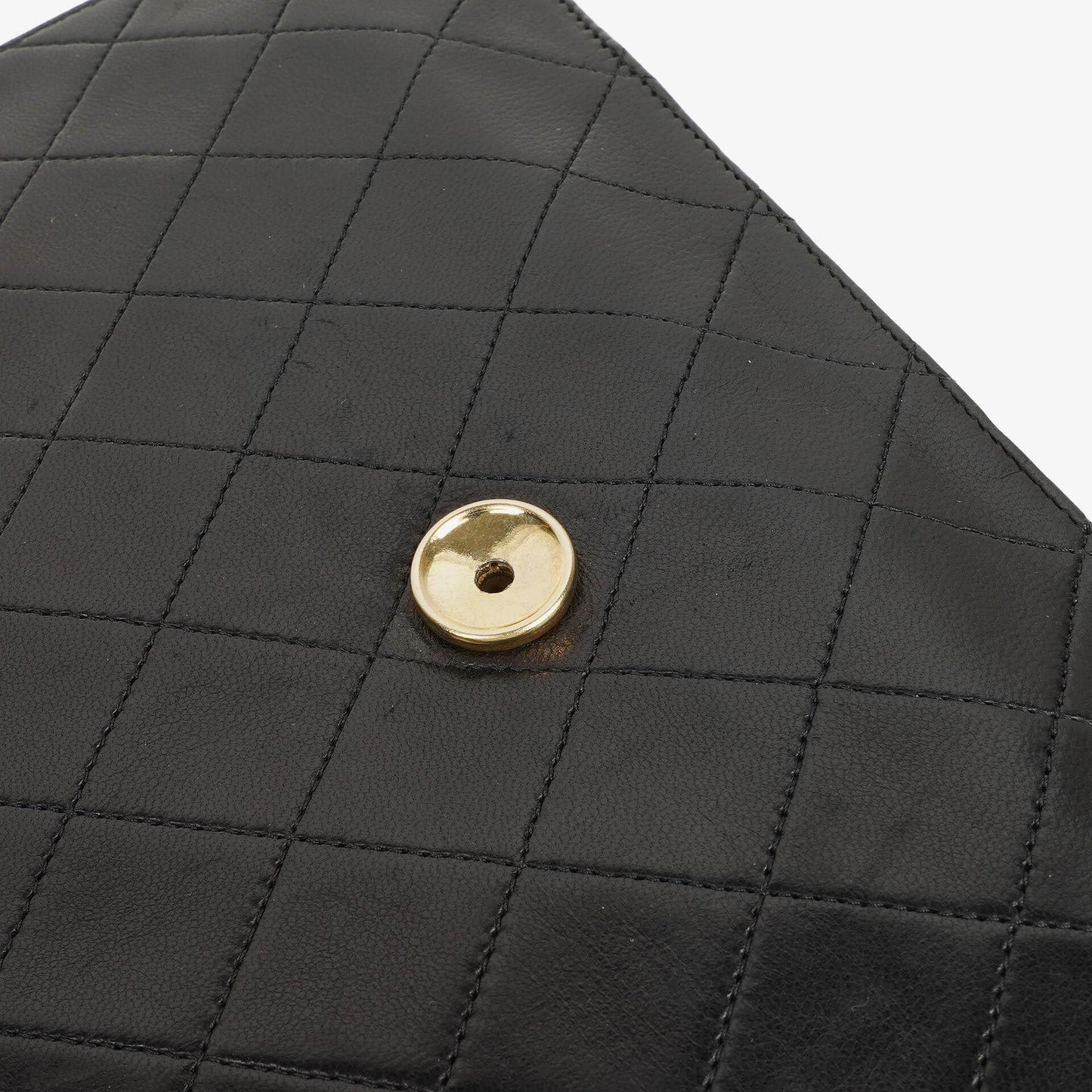 Chanel Vintage Mittlere Klassische Einzelklappen Tasche schwarzes gestepptes Lammleder mit 24K vergoldeten Beschlägen