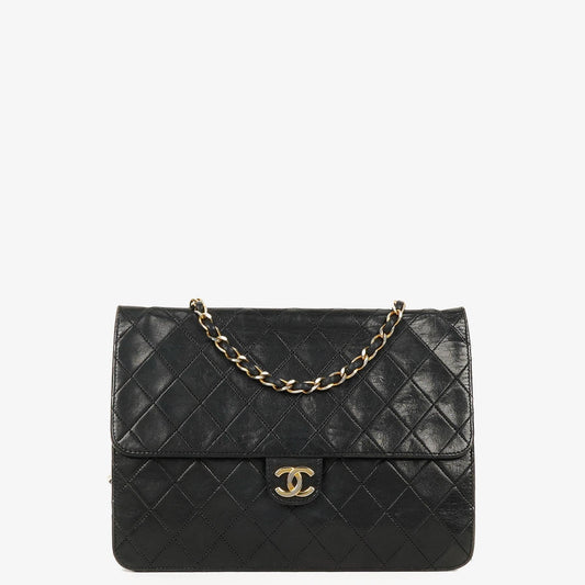 Chanel Vintage Mittlere Klassische Einzelklappen Tasche schwarzes gestepptes Lammleder mit 24K vergoldeten Beschlägen