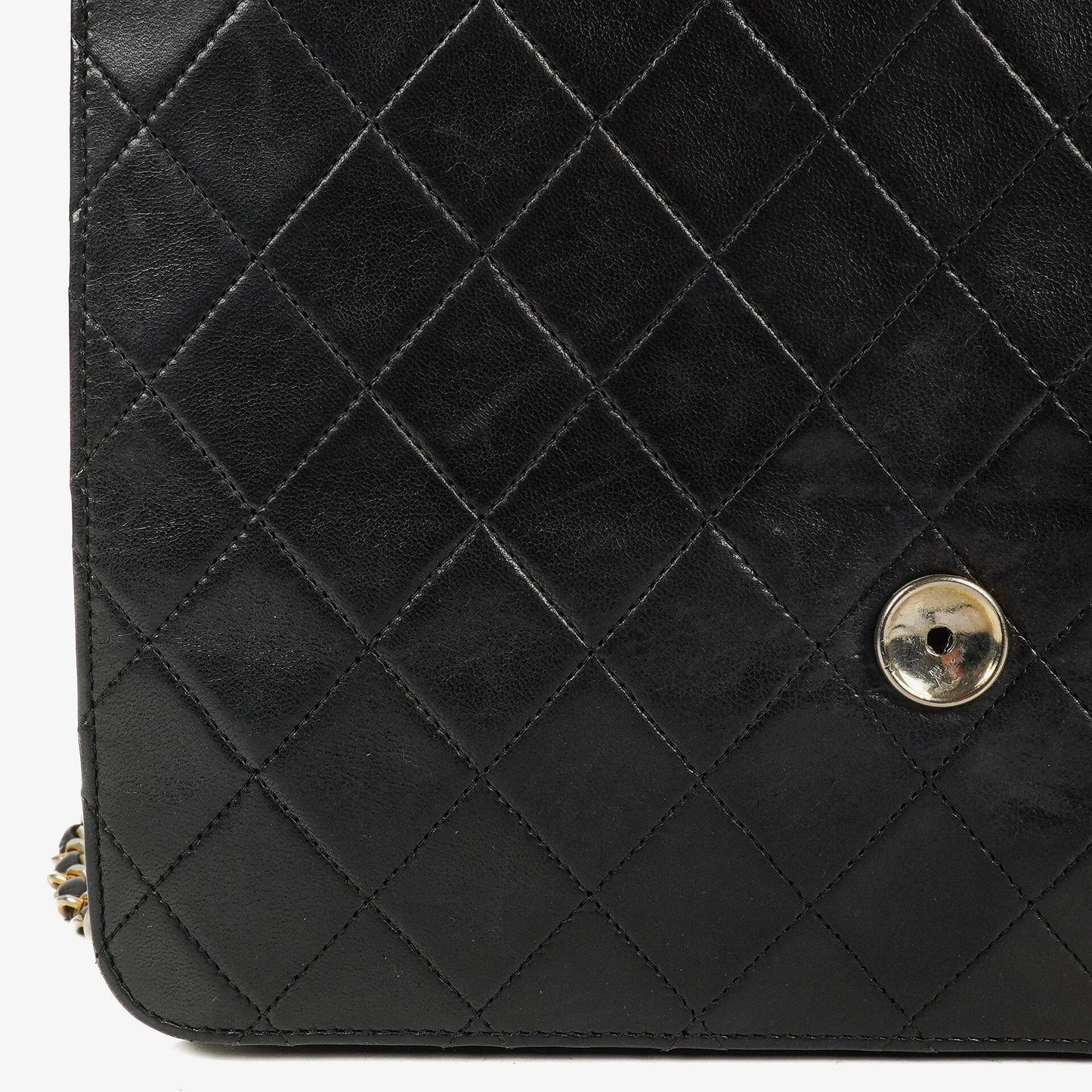 Chanel Vintage Mittlere Klassische Einzelklappen Tasche schwarzes gestepptes Lammleder mit 24K vergoldeten Beschlägen