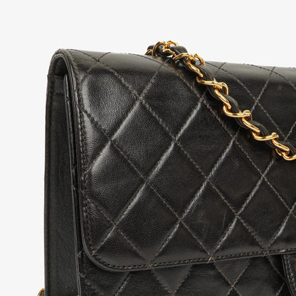 Chanel Vintage Medium Classic Single Flap Tasche aus schwarzem gestepptem Lammleder mit 24K vergoldeten Beschlägen
